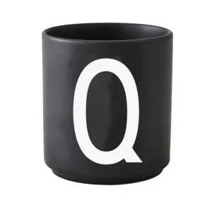 Nejlepší Cena Hrnek s písmenem Q, black