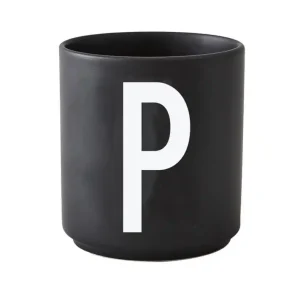 Hrnek s písmenem P, black Ověřený