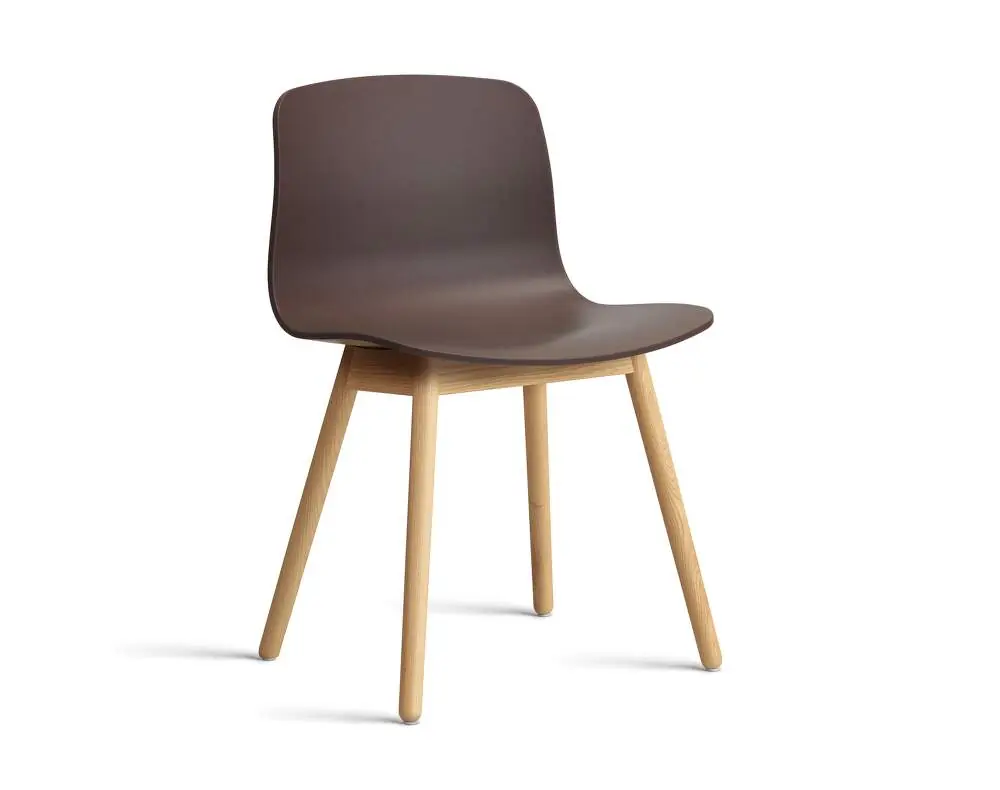 Židle AAC 12 Lacquered Solid Oak, raisin Cenová Bomba