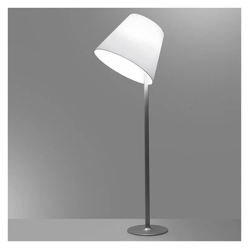Horká Nabídka Artemide Melampo terra, designová stojací lampa ve stříbrné úpravě s textilním širmem, 2x52W E27, 137cm