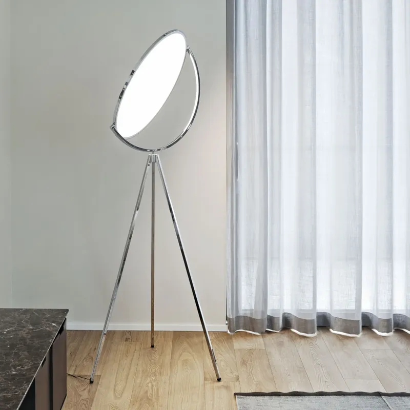 Cenově Výhodný Flos Superloon, chromová stojací designová lampa se stmívačem, 40W LED, 197cm
